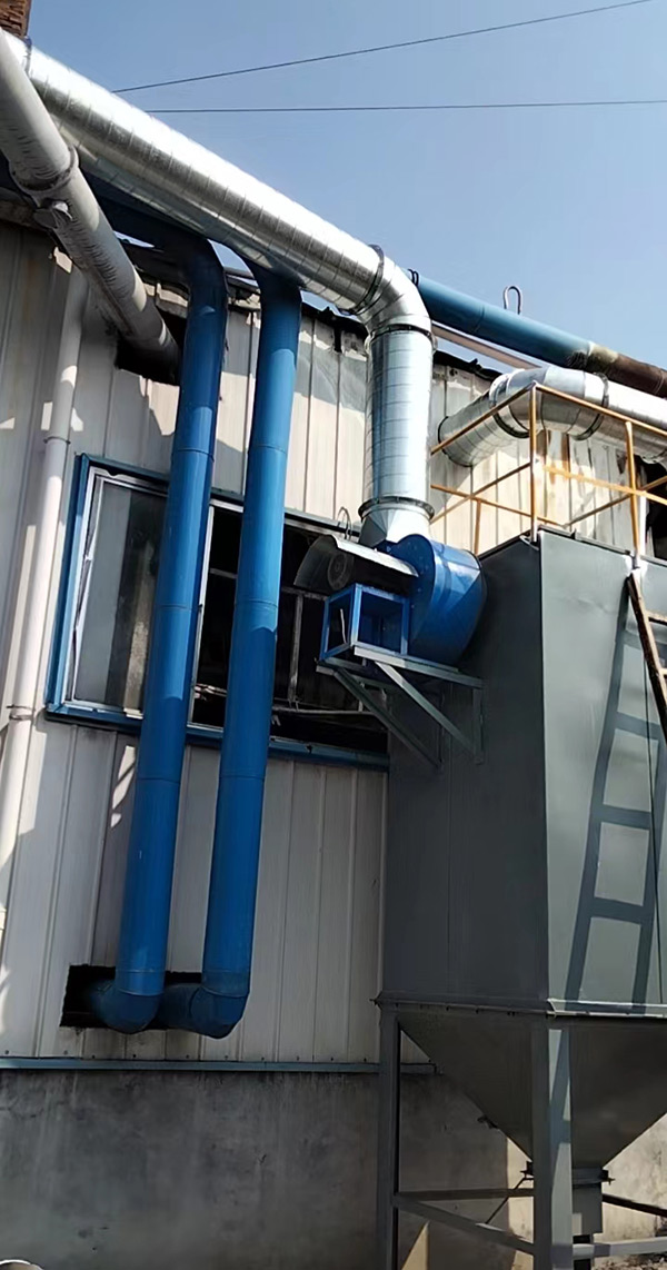 布袋除尘器安装现场2.jpg